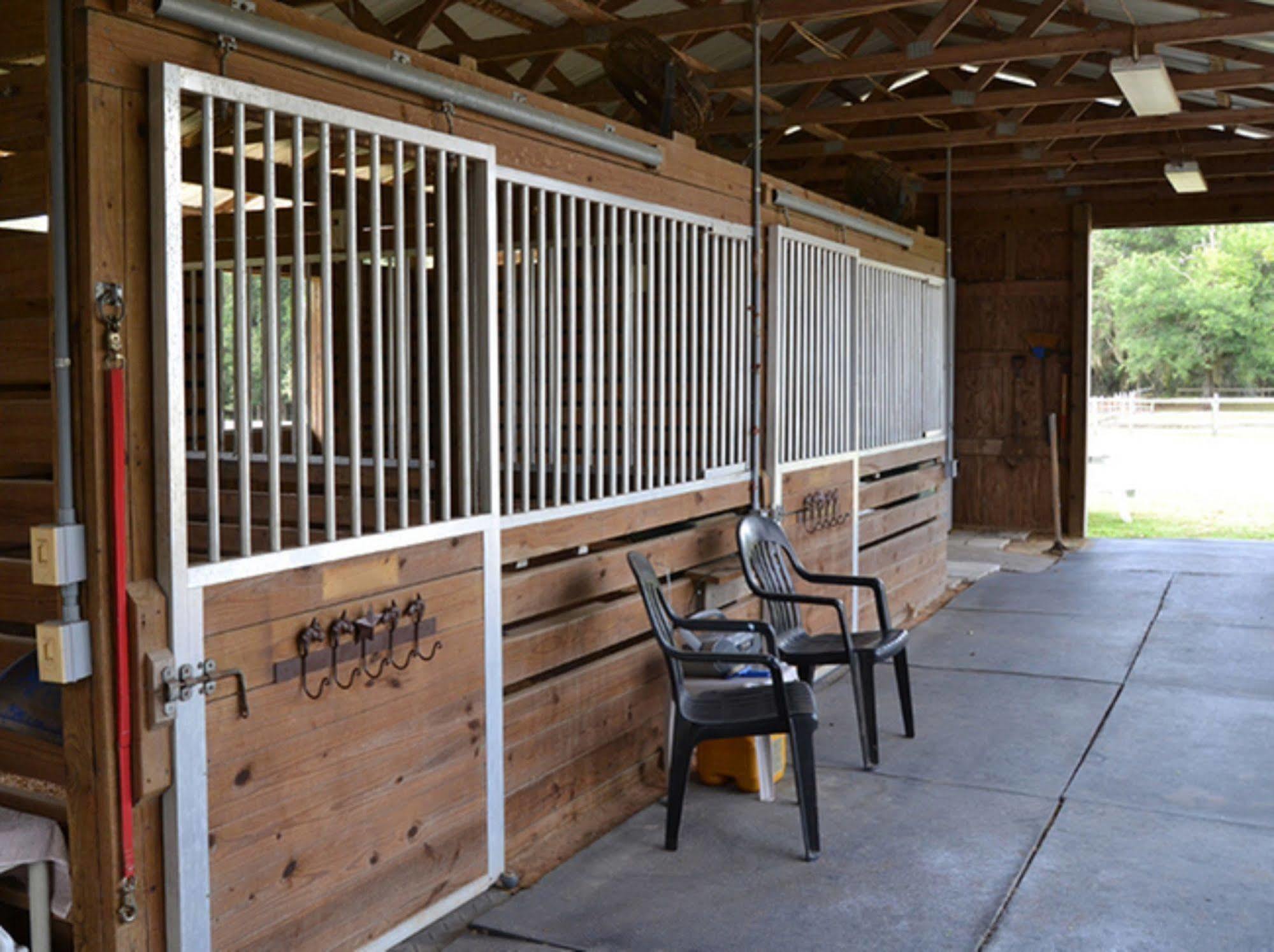 Floral City Rock Pointe Ranch Bed & Breakfast エクステリア 写真