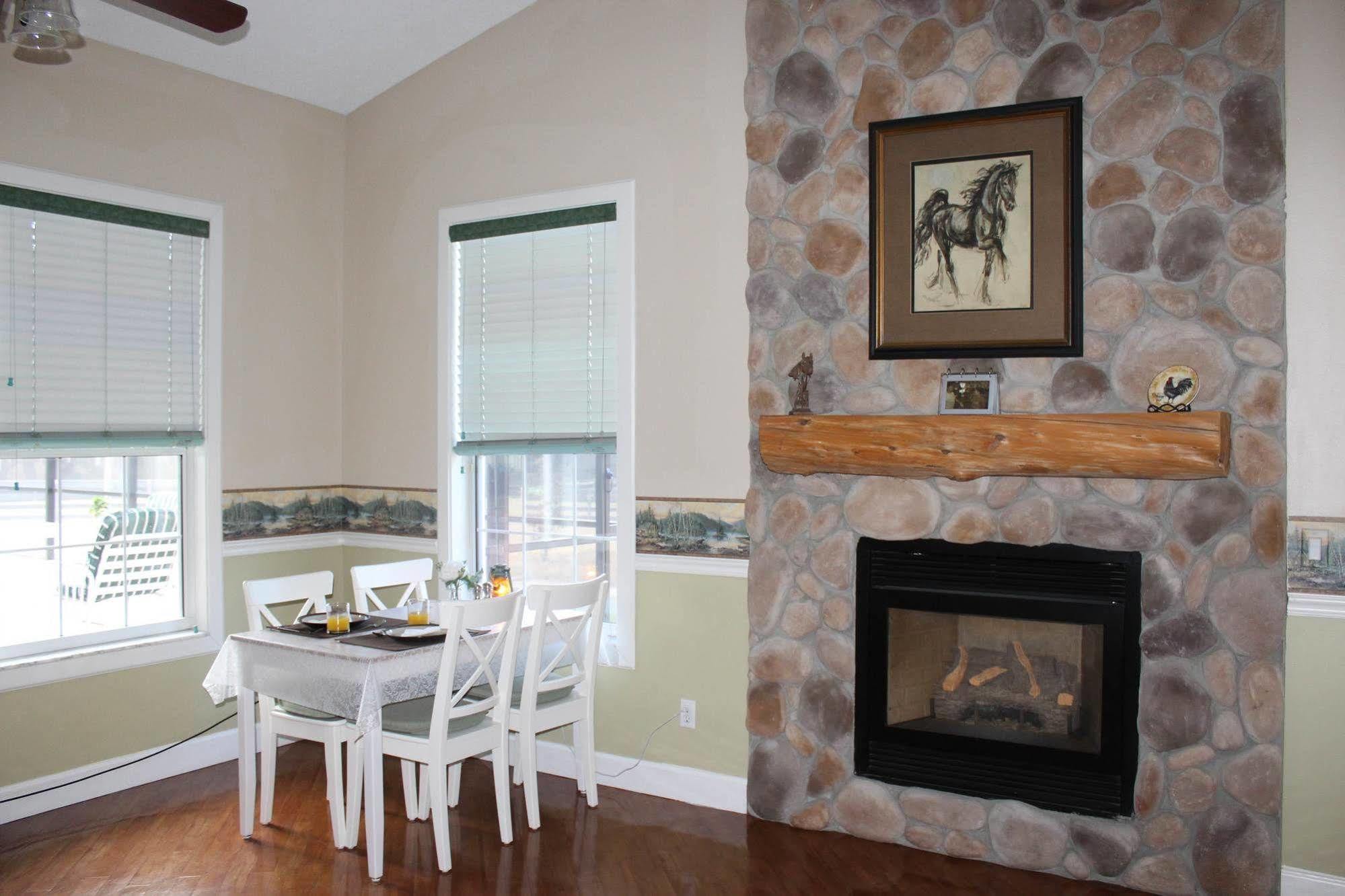Floral City Rock Pointe Ranch Bed & Breakfast エクステリア 写真